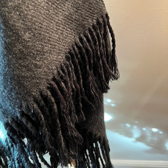 Elegant Fringe Open Front Reversible Black/Grey Shawl, Wrap With Fringe - Picture 10 of 16